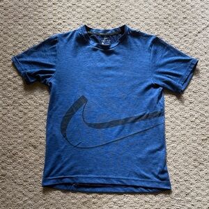 Nike Men's Blue T-Shirt